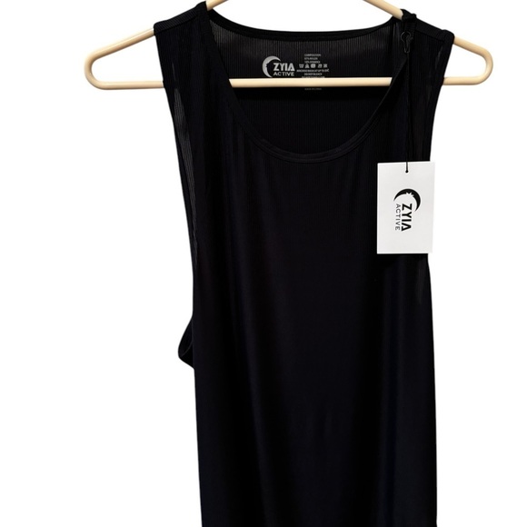 Lot 2 XXL Zyia Active Tanks Premium & Effortless Running Tanks Black White New - Picture 5 of 9